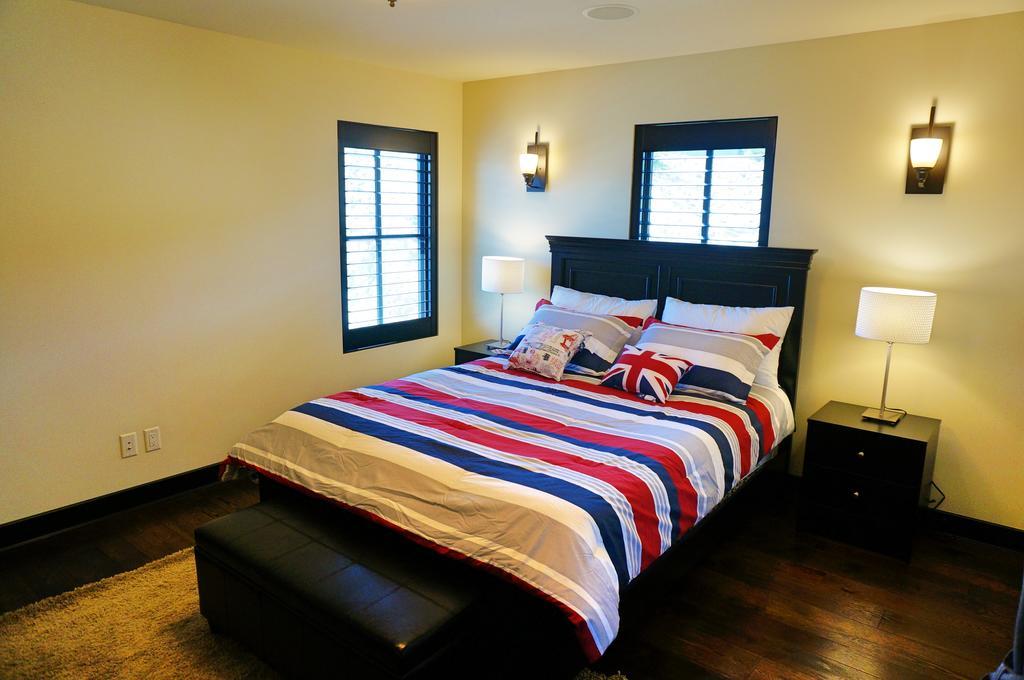 Mission Hill Lake View Villa West Kelowna Exterior foto